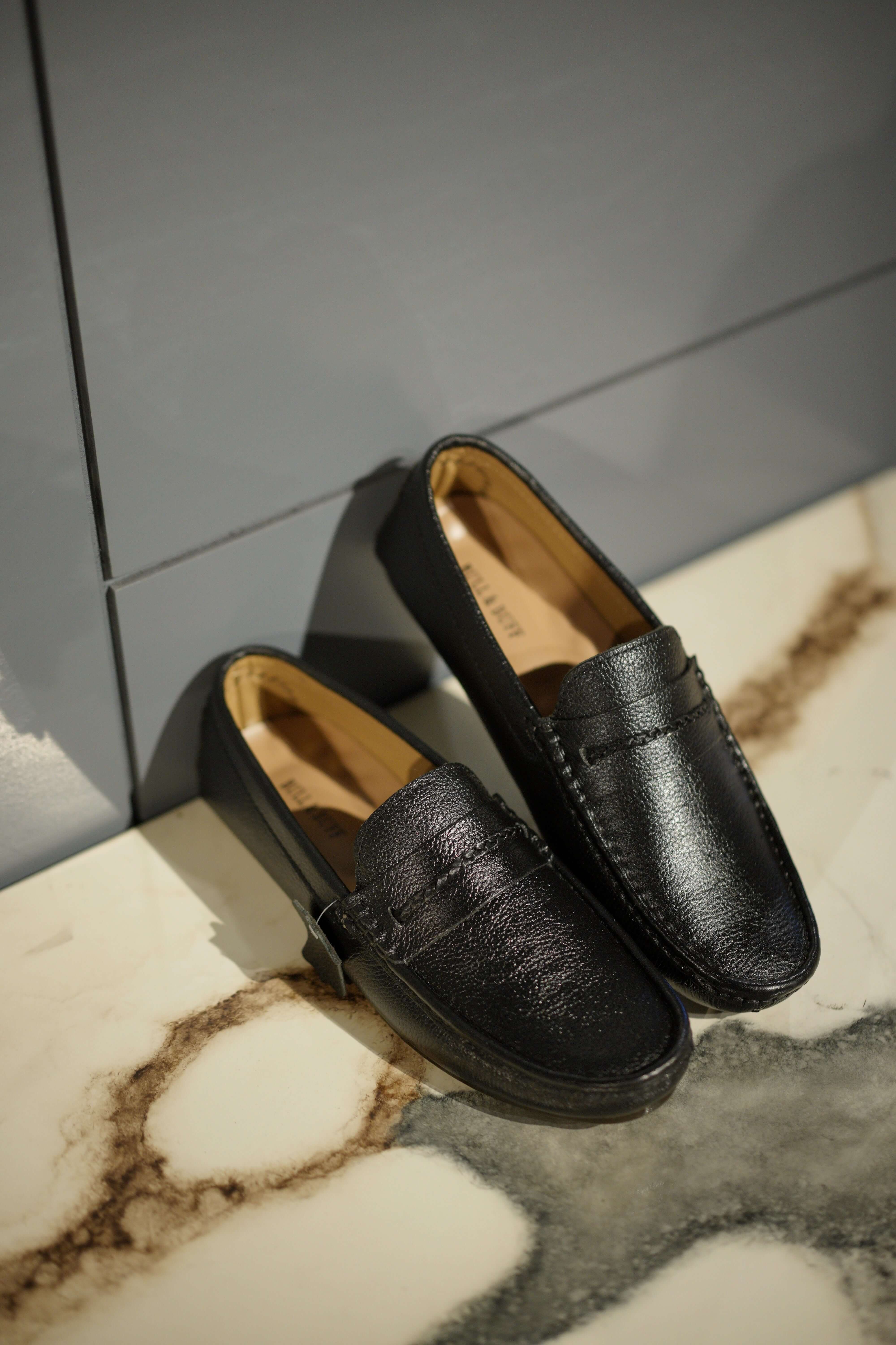 CLASSIC BLACK MOCCASIN PENNY LOAFERS