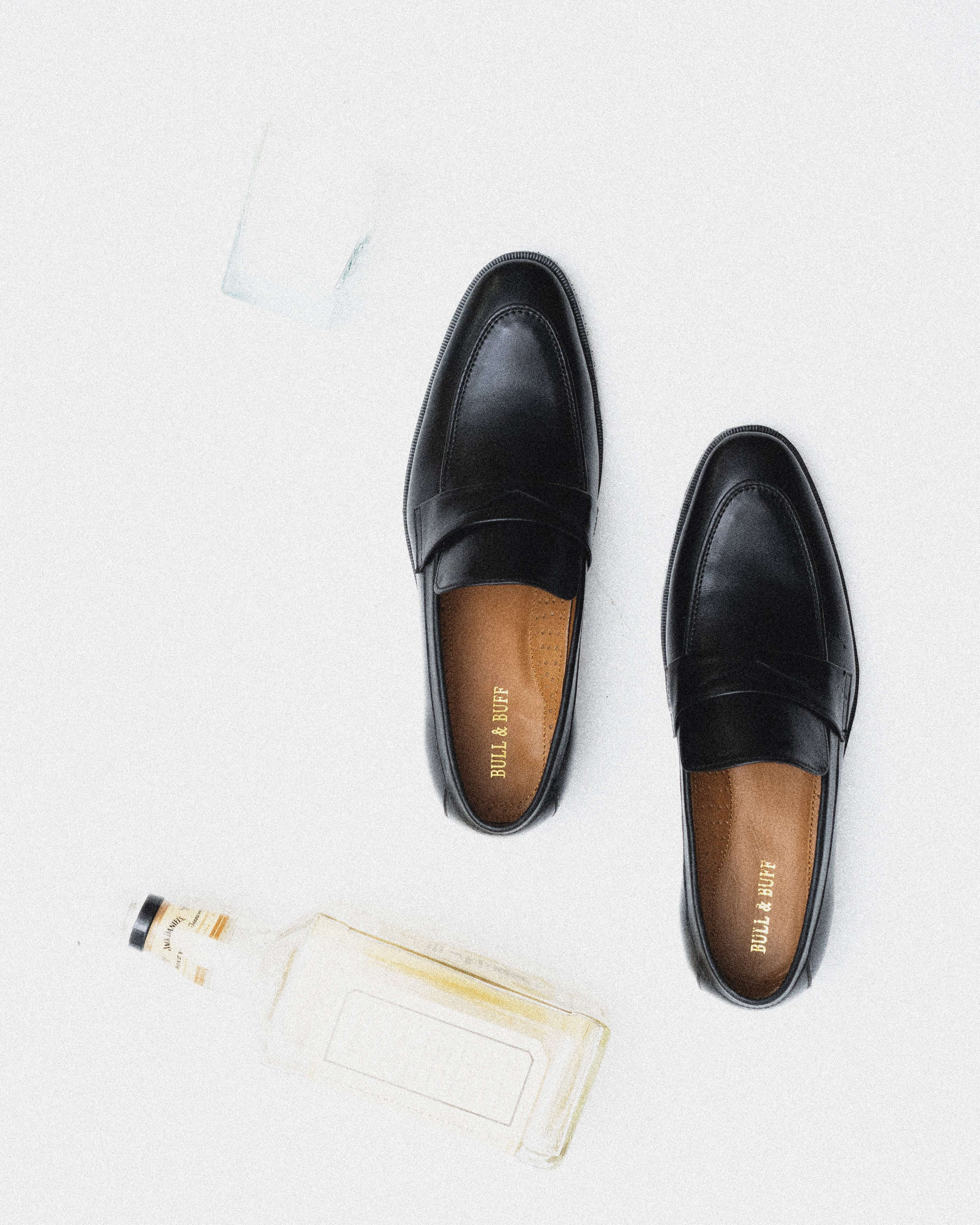 CLASSIC BLACK CALF LEATHER PENNY LOAFERS