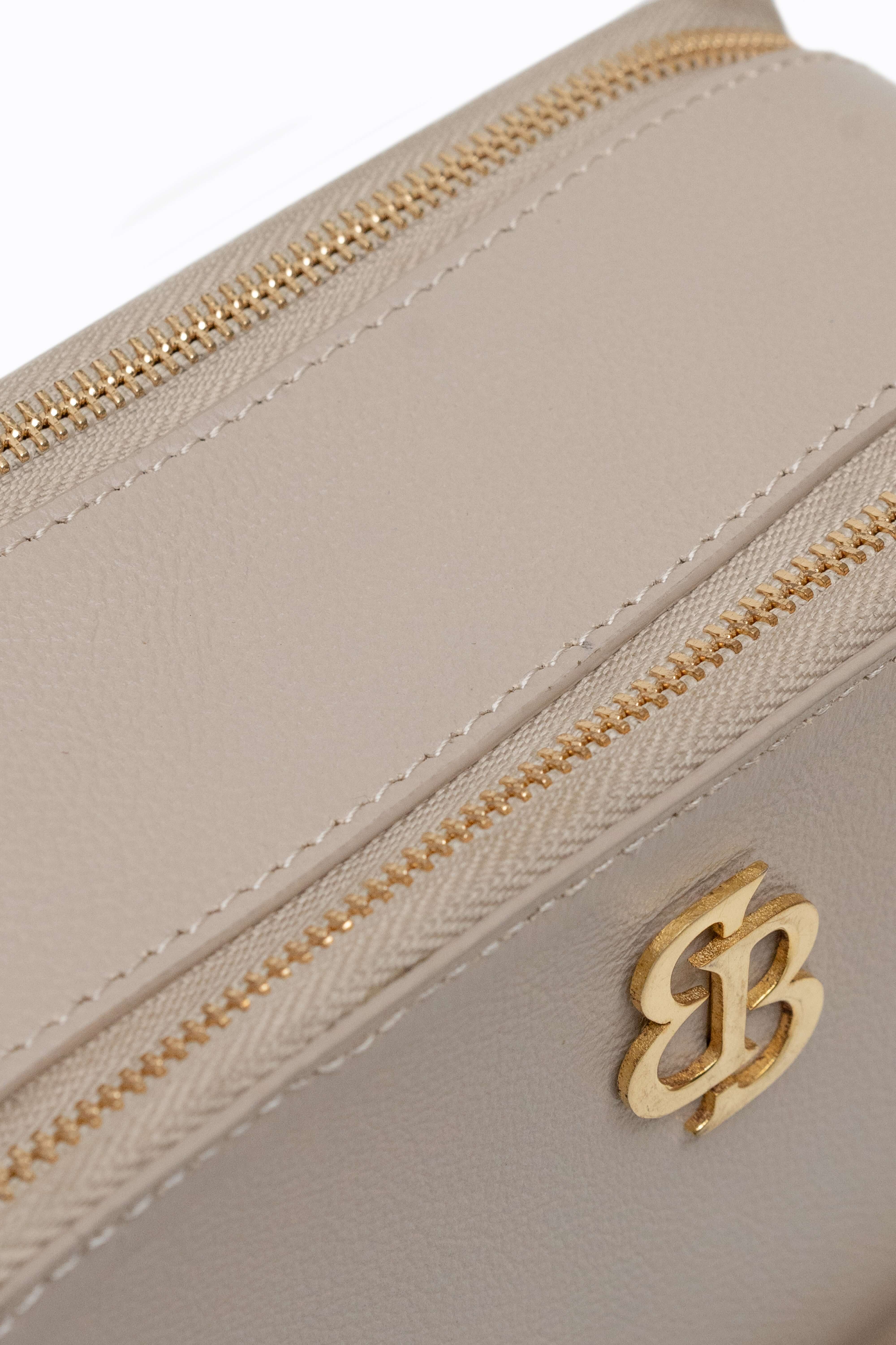 BB FULL GRAIN CROSSBODY